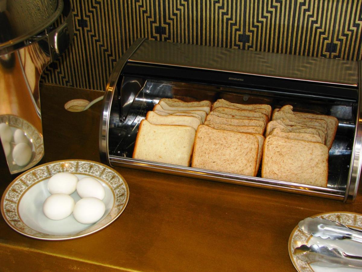 Monastery Suites オラニエスタッド エクステリア 写真